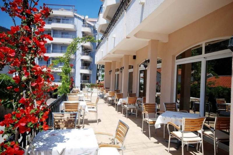 Hotel Magnolija 3*-Bečići